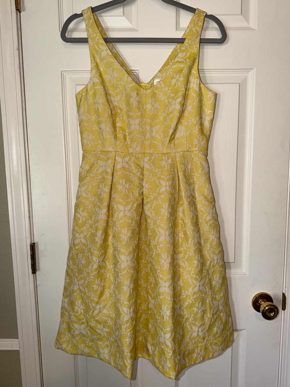 Moulinette Soeurs by Anthropologie Yellow Floral Jacquard V-Neck‎ Midi Dress